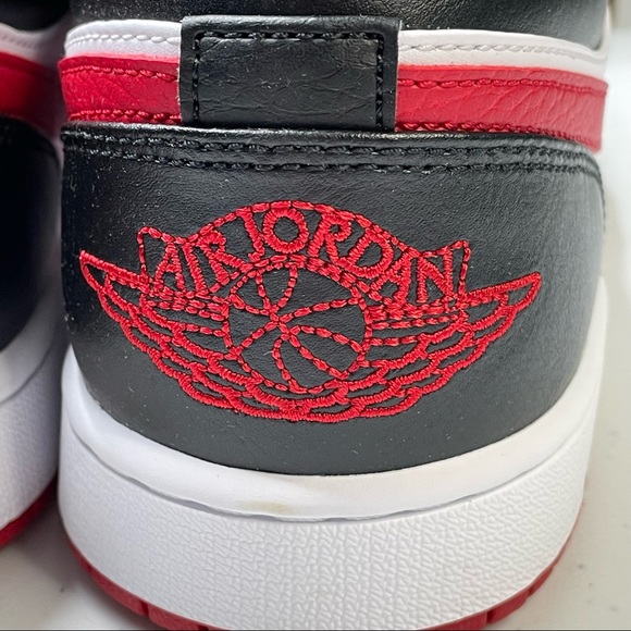 Air Jordan 1 Low Bred Mens Size 10 Sneakers Shoes Red & Black Color - Picture 4 of 11